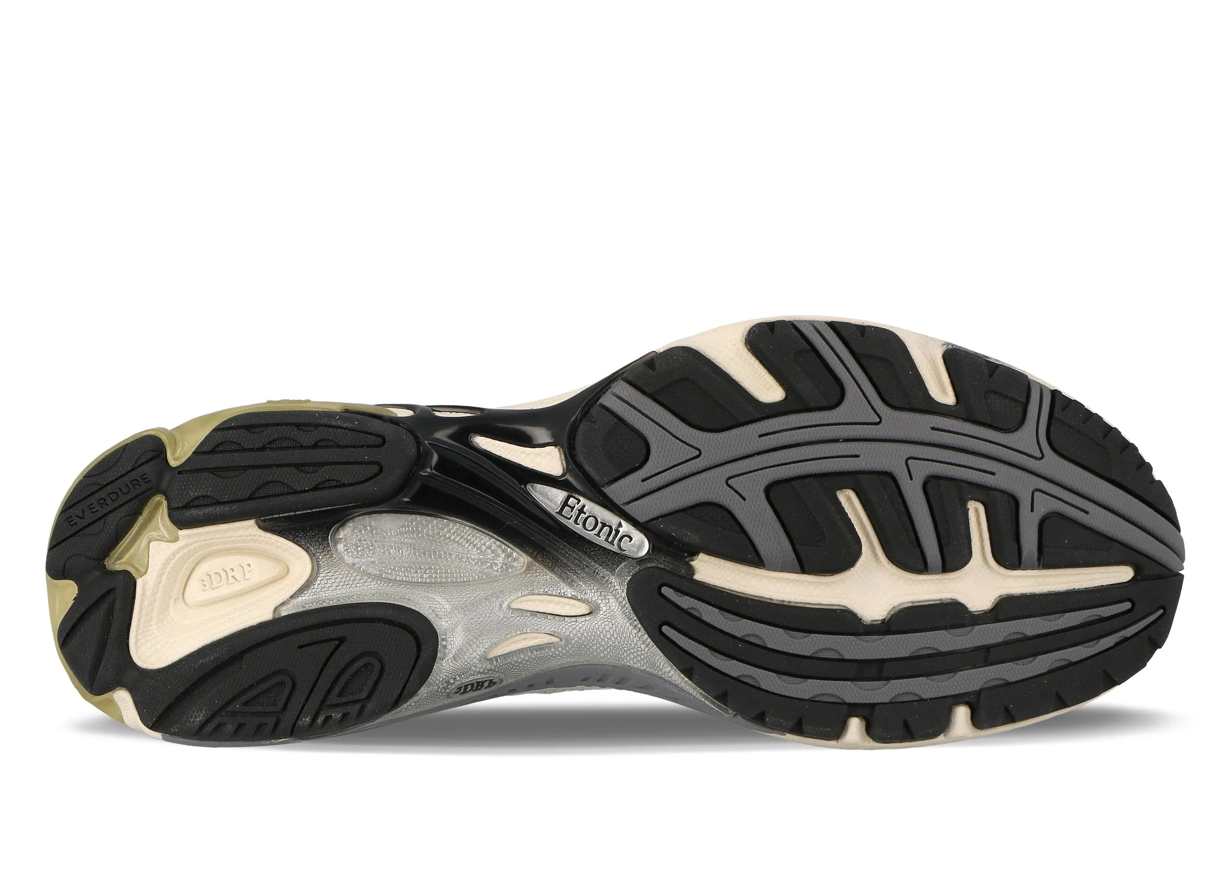 Etonic Evolution sneakers in white mesh fabric and beige suede leather with white, silver and yellow details.